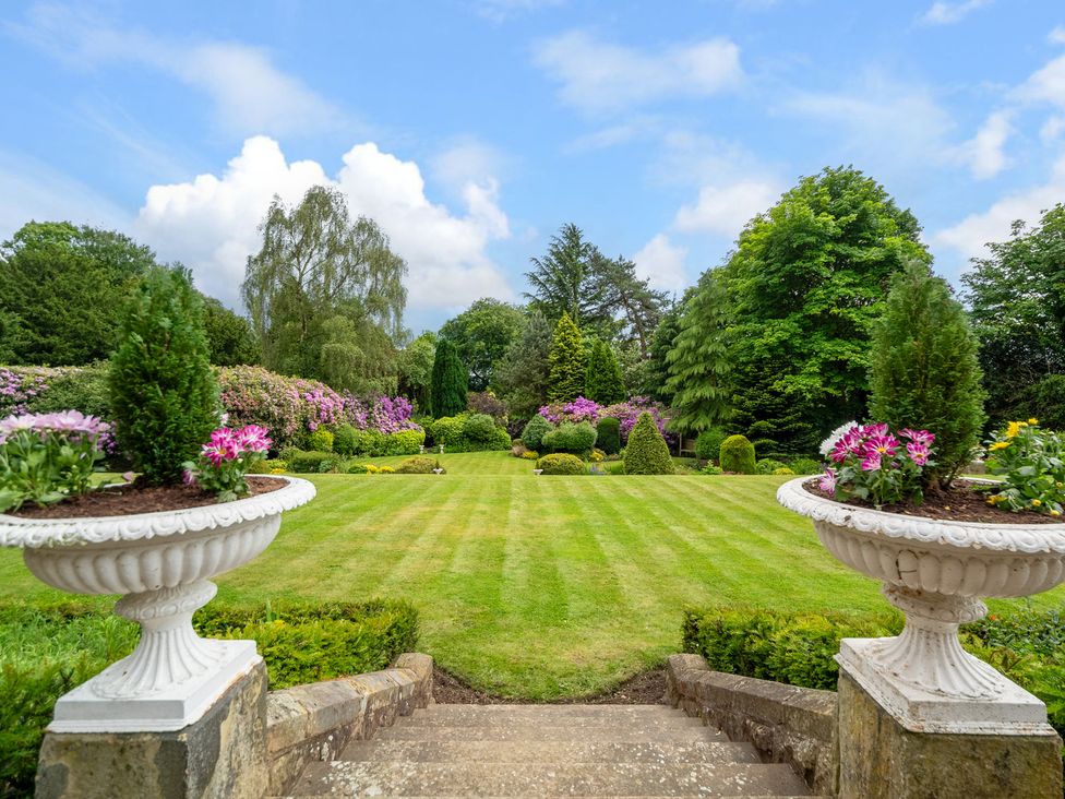 Hallfield Hall - Peak District & Derbyshire - 1169570 - thumbnail photo 50