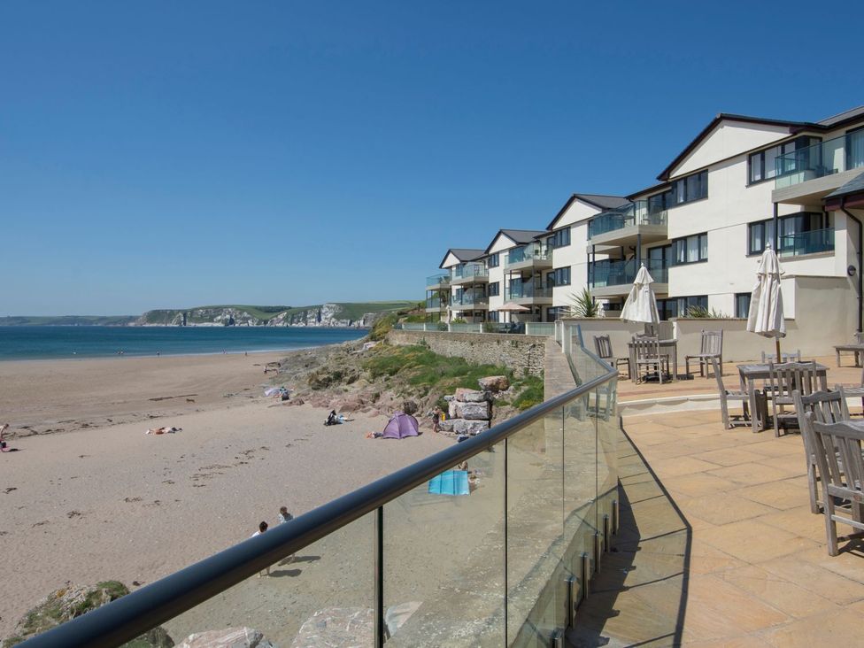 Apartments with a terrace overlooking the beach at Apartment 12, Burgh Island Causeway Bigbury-On-Sea