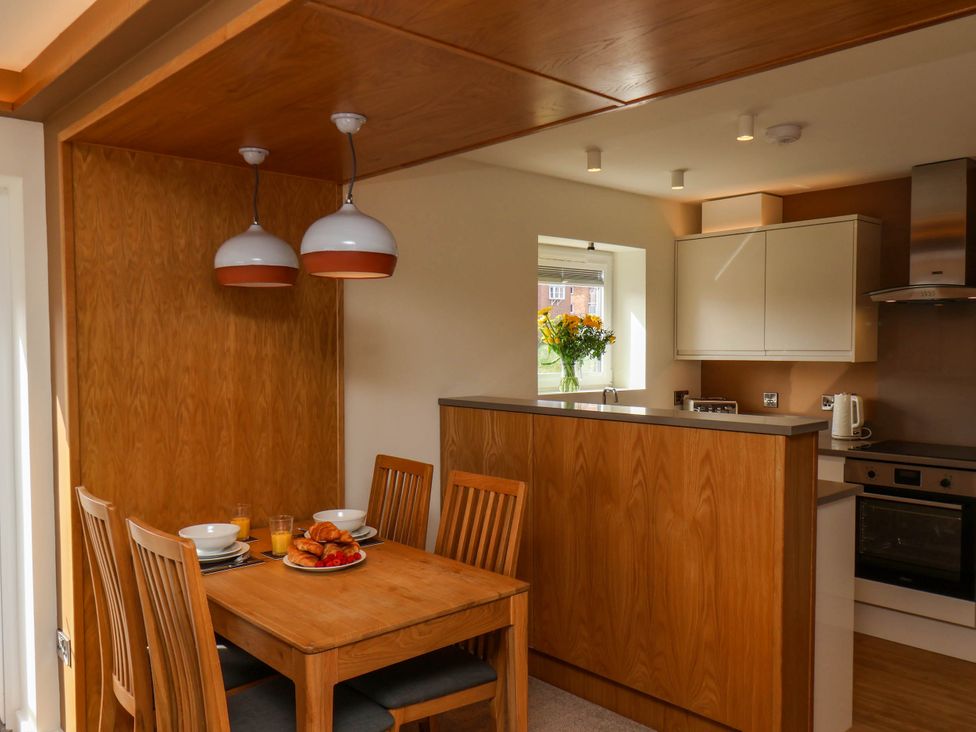 Apartment 2 - North Yorkshire (incl. Whitby) - 1170357 - thumbnail photo 7