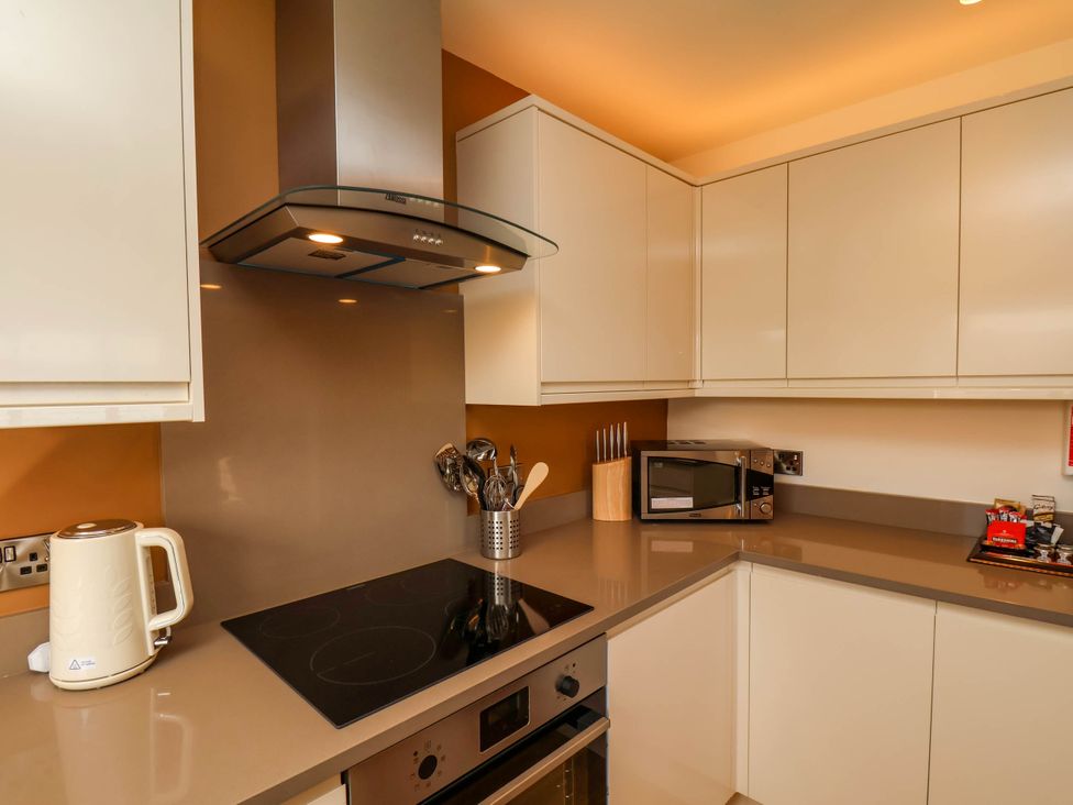 Apartment 2 - North Yorkshire (incl. Whitby) - 1170357 - thumbnail photo 14