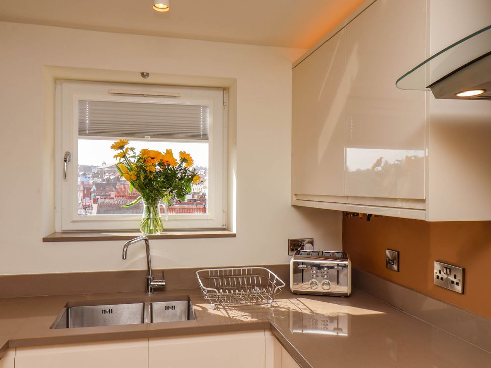 Apartment 3 - North Yorkshire (incl. Whitby) - 1170359 - thumbnail photo 11