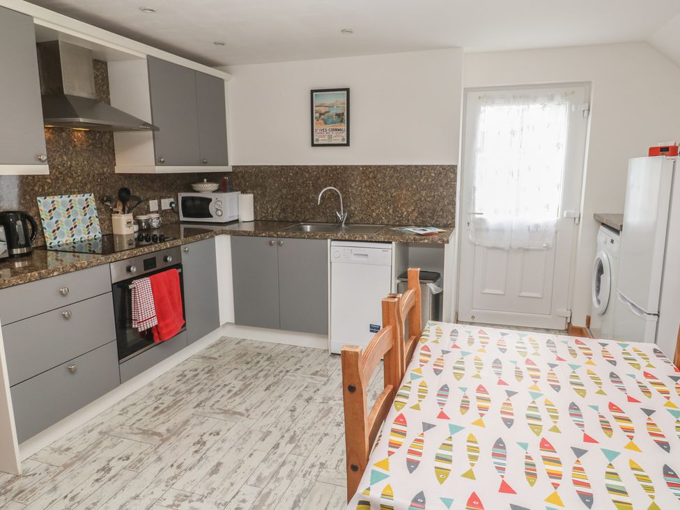 Sea View Loft - Cornwall - 1171178 - thumbnail photo 9
