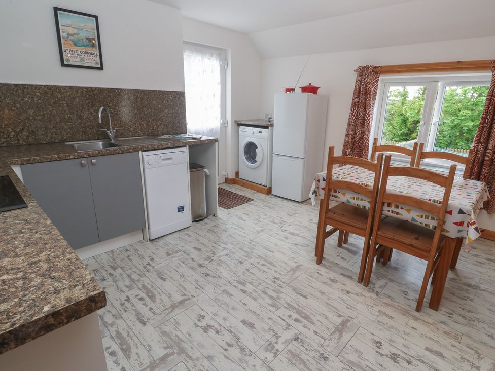Sea View Loft - Cornwall - 1171178 - thumbnail photo 12