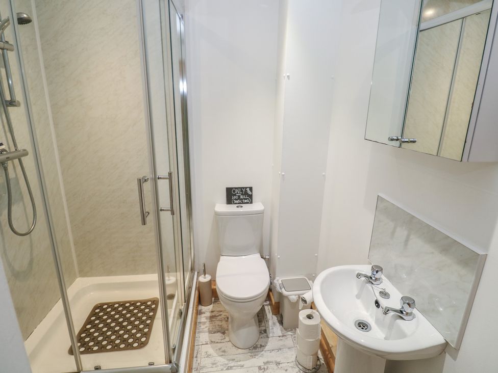 Sea View Loft - Cornwall - 1171178 - thumbnail photo 19