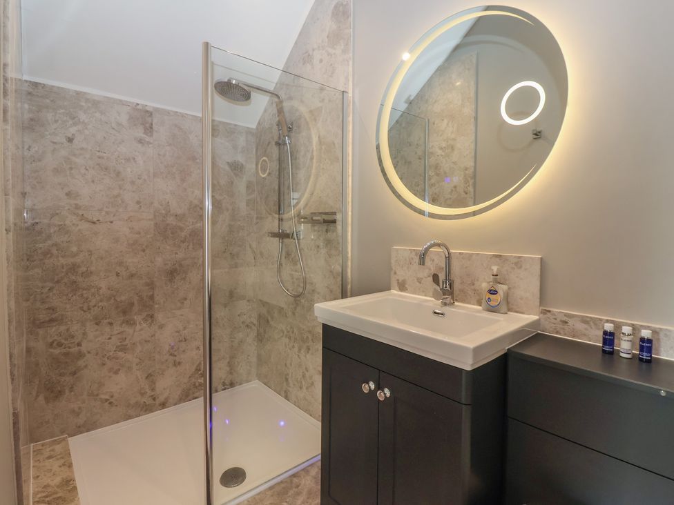 Ten Gables - North Yorkshire (incl. Whitby) - 1171323 - thumbnail photo 35