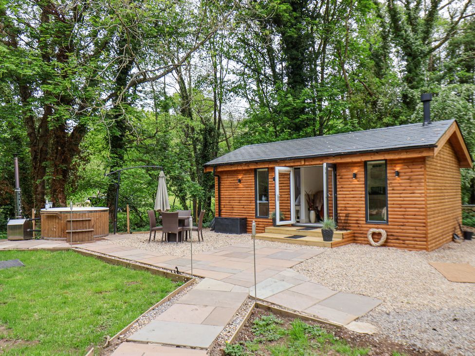 Roe Deer Lodge - North Yorkshire (incl. Whitby) - 1171340 - thumbnail photo 2