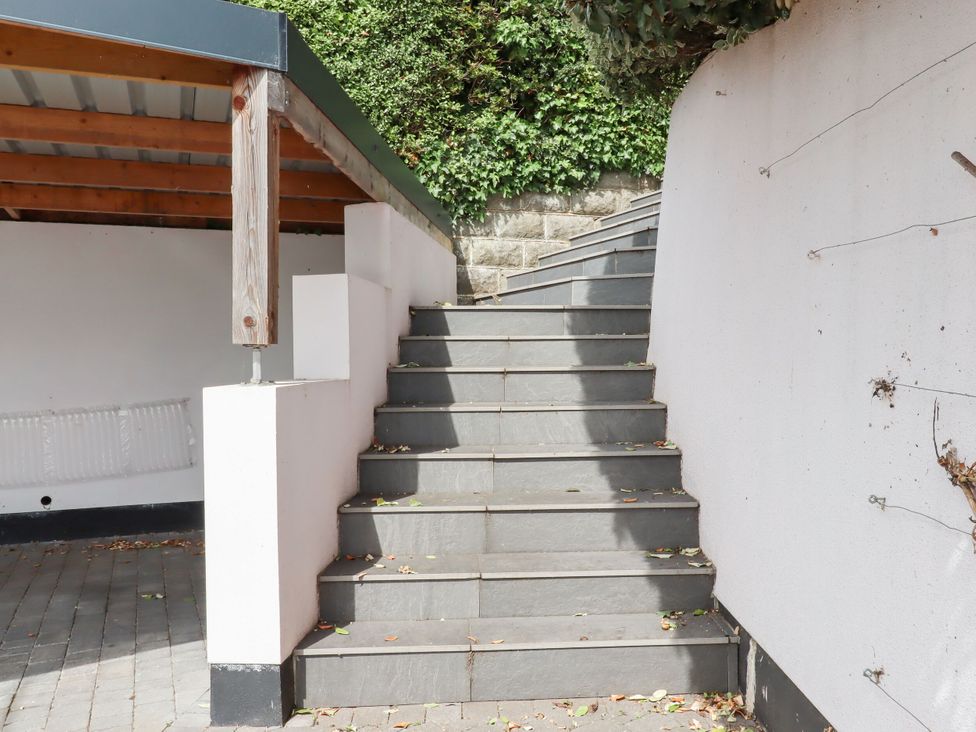 Stairs leading up to an outdoor area at 15 Summerland Avenue Dawlish