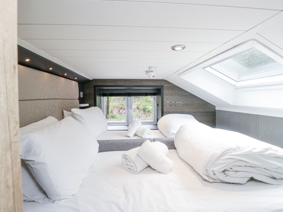 Woof Luxury Family Pod - Lake District - 1171939 - thumbnail photo 20