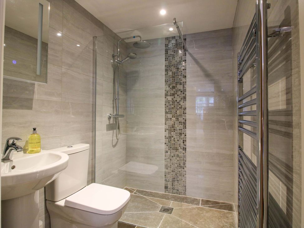 10 Bridge Street - Shropshire - 1172060 - thumbnail photo 23