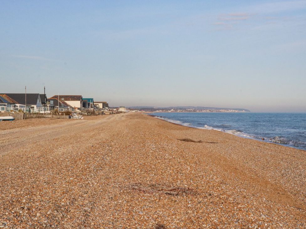 Marine House - Amazing beachside location - Kent & Sussex - 1172088 - thumbnail photo 55