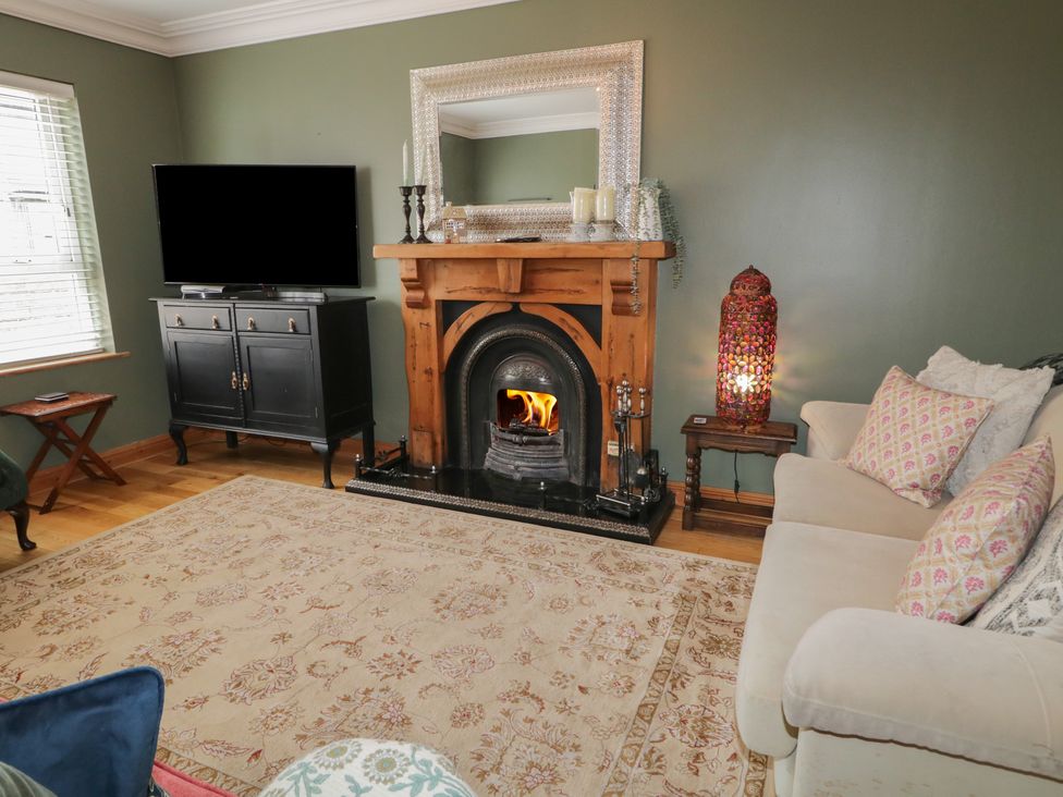 Donagh Cross Town House - County Donegal - 1172166 - thumbnail photo 5