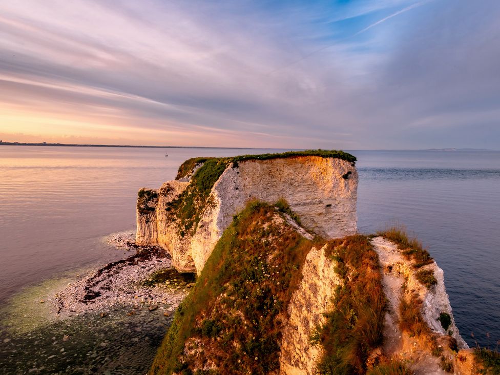 A cliff overlooking the ocean at Seaheaven