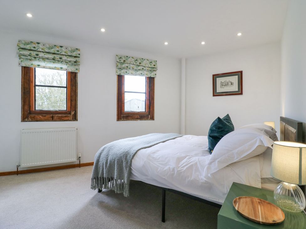 The Round House - Cotswolds - 1172414 - thumbnail photo 24