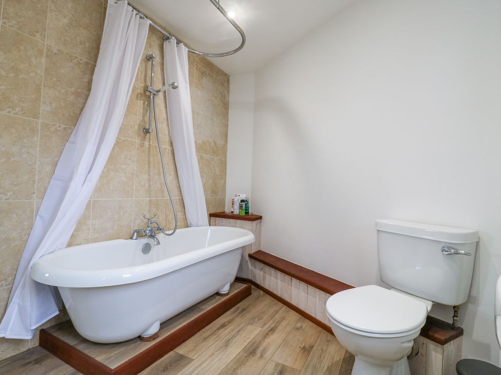 The Round House - Cotswolds - 1172414 - thumbnail photo 27