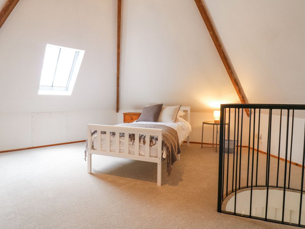 The Round House - Cotswolds - 1172414 - thumbnail photo 35