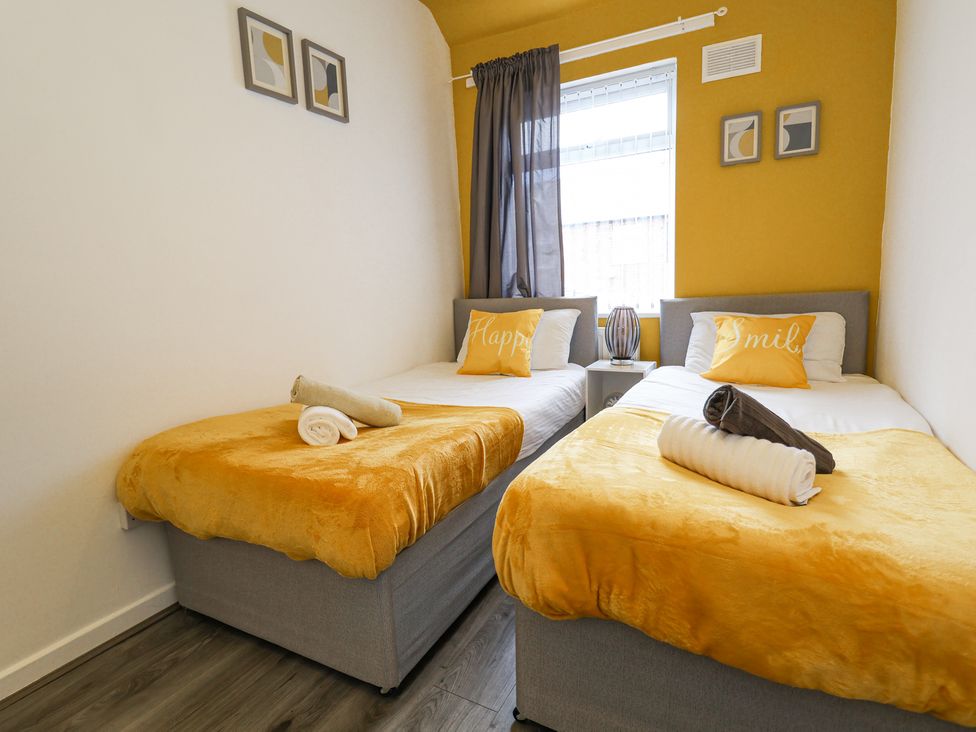 Anfield Stadium Short Stay and Free Parking -  - 1172448 - thumbnail photo 14