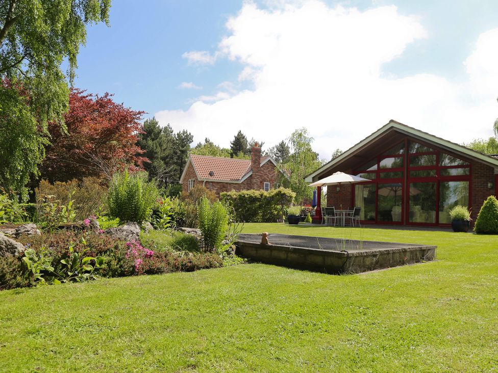 Studio Cottage - Norfolk - 1172450 - thumbnail photo 2