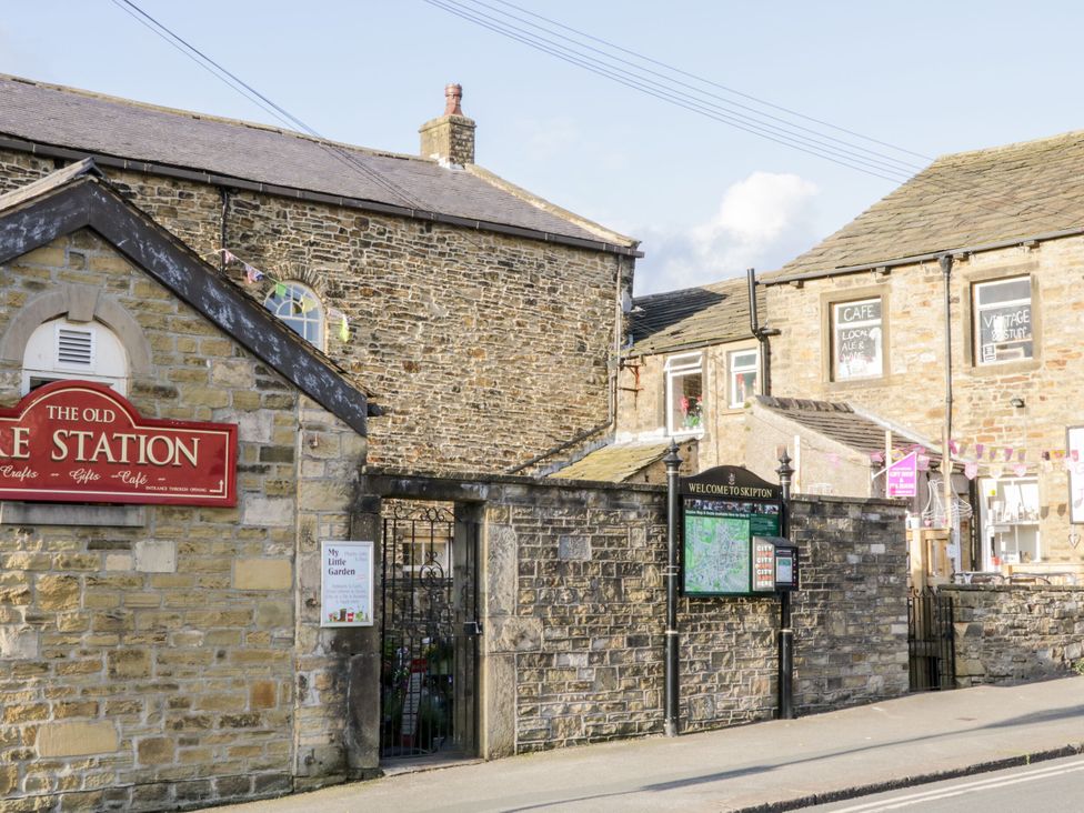 A building and sign in Skipton at Canal Side