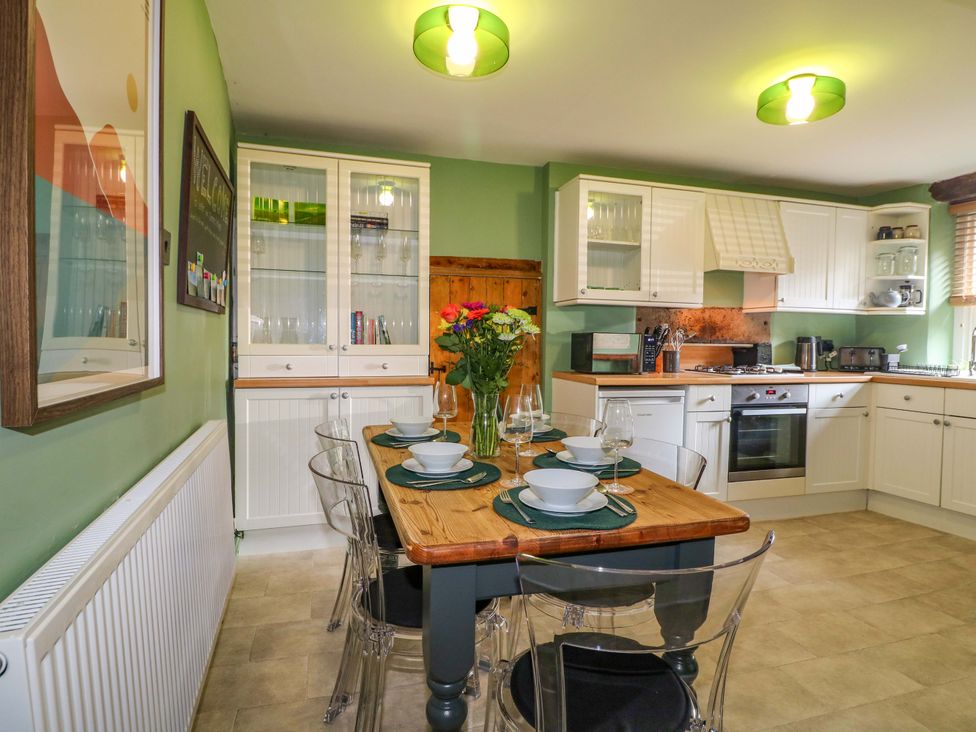 Chimney Cottage - Peak District & Derbyshire - 1172633 - thumbnail photo 12