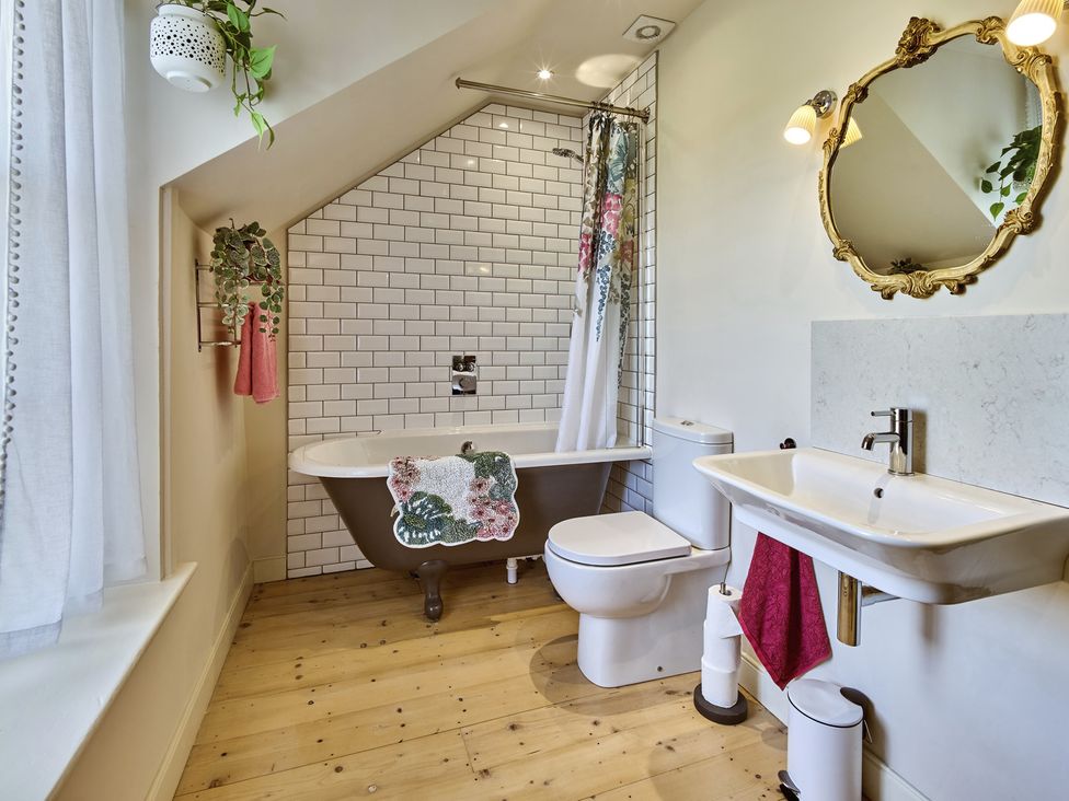 Captains Cottage -  - 1172761 - thumbnail photo 24