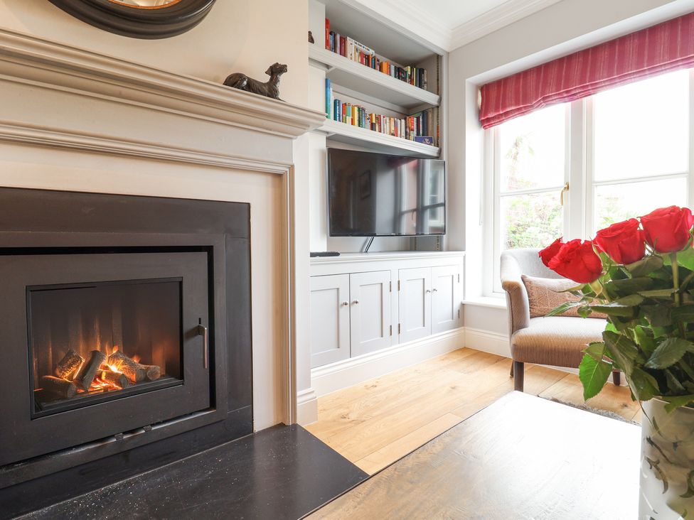 Sea Crest - Suffolk & Essex - 1172858 - thumbnail photo 5