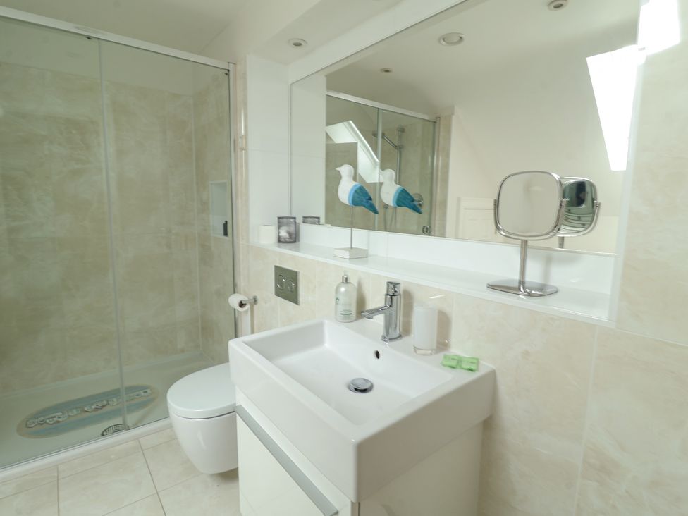 Sea Crest - Suffolk & Essex - 1172858 - thumbnail photo 24