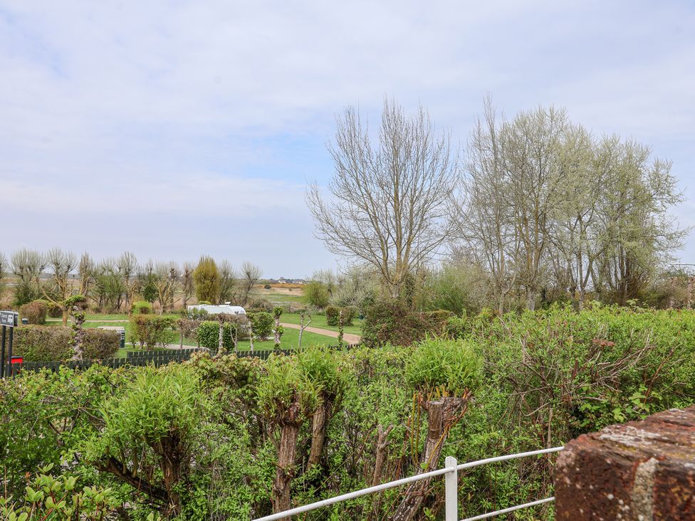 Sea Crest - Suffolk & Essex - 1172858 - thumbnail photo 30