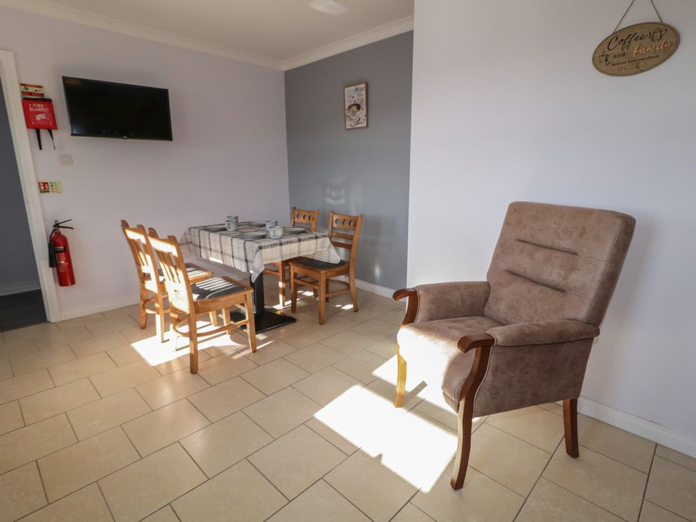 Apartment B -  - 1173268 - thumbnail photo 6