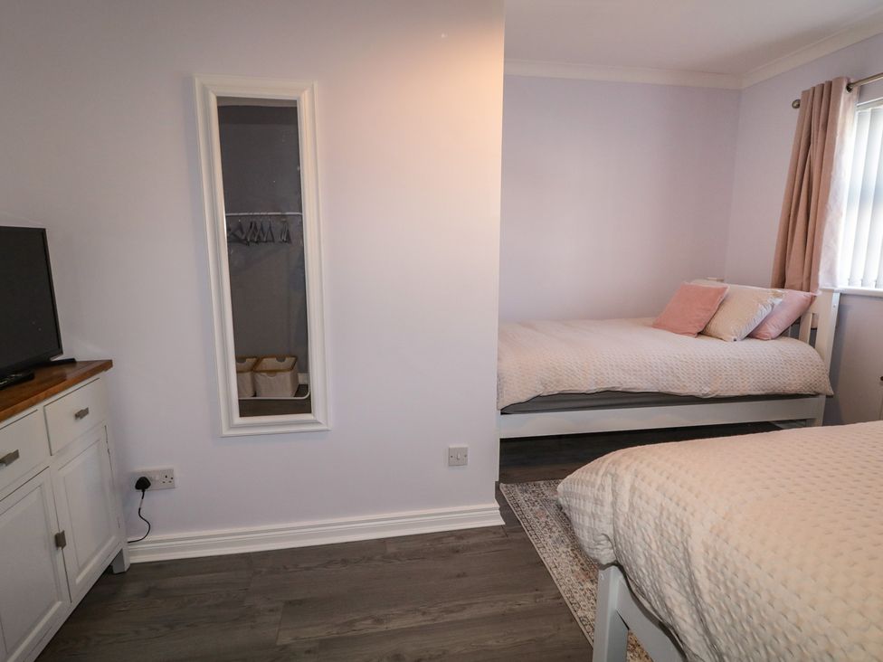 Apartment B -  - 1173268 - thumbnail photo 12