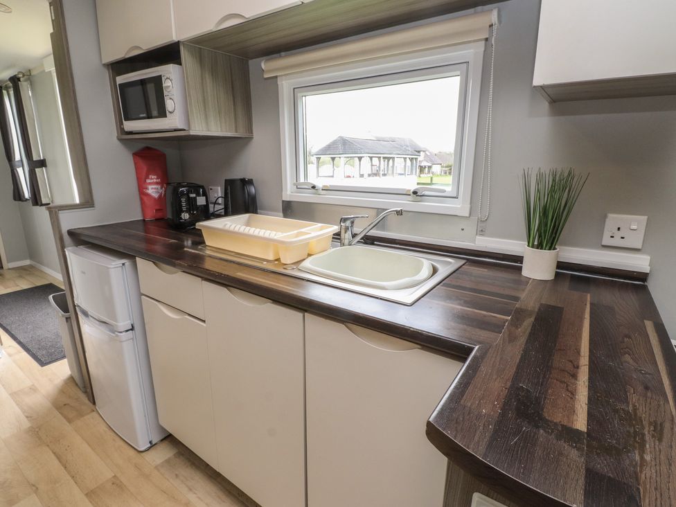 Caravan - Anglesey - 1173447 - thumbnail photo 7