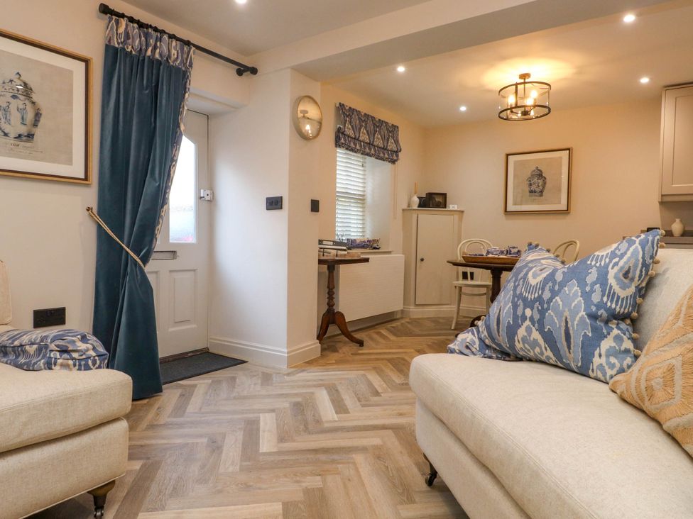 6 Uppergate Street Rose Cottage - North Wales - 1173512 - thumbnail photo 4