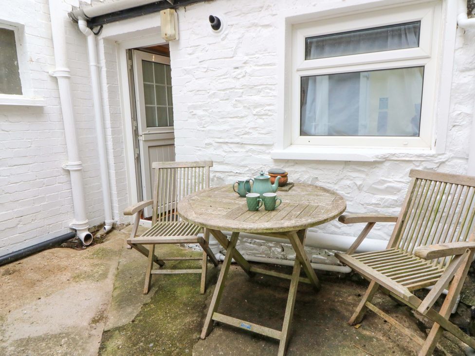 An outdoor table with chairs and tea set at No.23 Queen St Aberystwyth