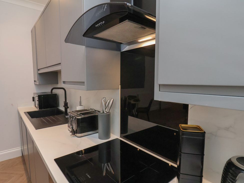 The Salisbury Apartment 206 - North Yorkshire (incl. Whitby) - 1173656 - thumbnail photo 10