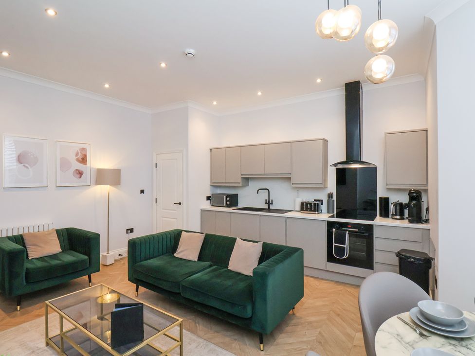 The Salisbury Apartment 302 - North Yorkshire (incl. Whitby) - 1173658 - thumbnail photo 1