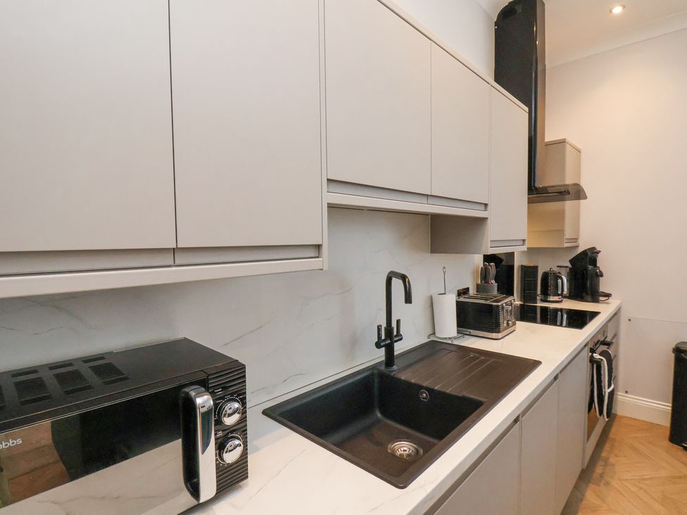 The Salisbury Apartment 302 - North Yorkshire (incl. Whitby) - 1173658 - thumbnail photo 12