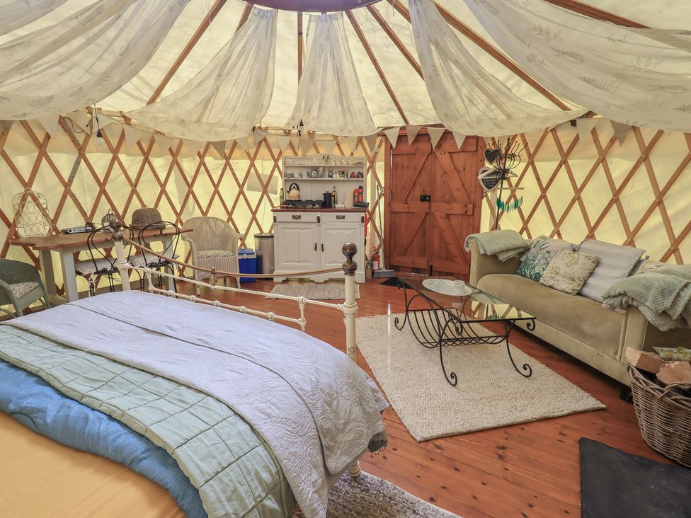 Yewberrie Yurt - Lake District - 1173690 - thumbnail photo 9
