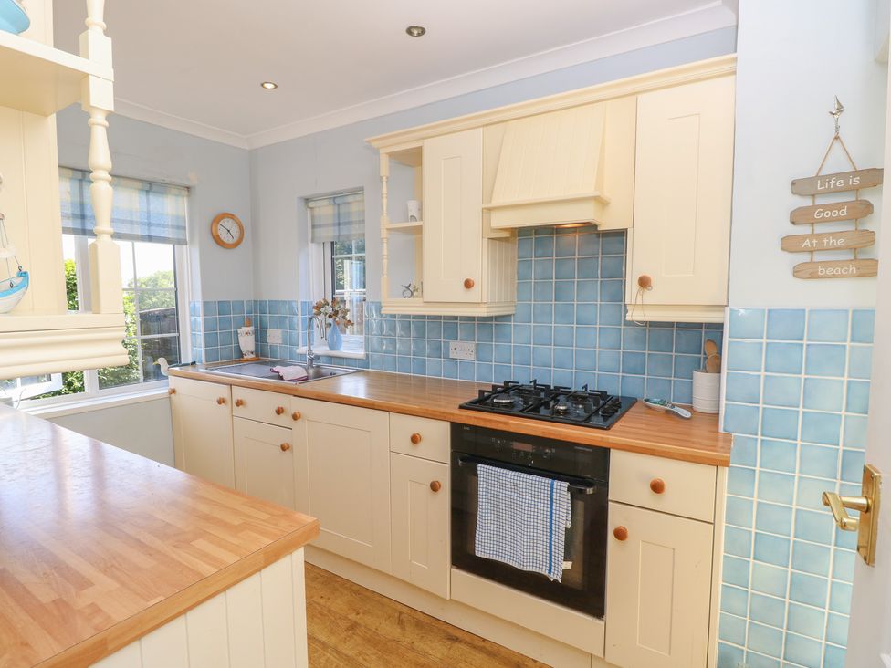 Poppy Cottage - Isle of Wight & Hampshire - 1173809 - thumbnail photo 10