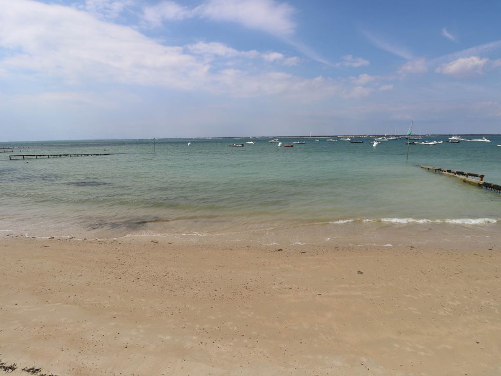 Cape 12, - Isle of Wight & Hampshire - 1173885 - thumbnail photo 25