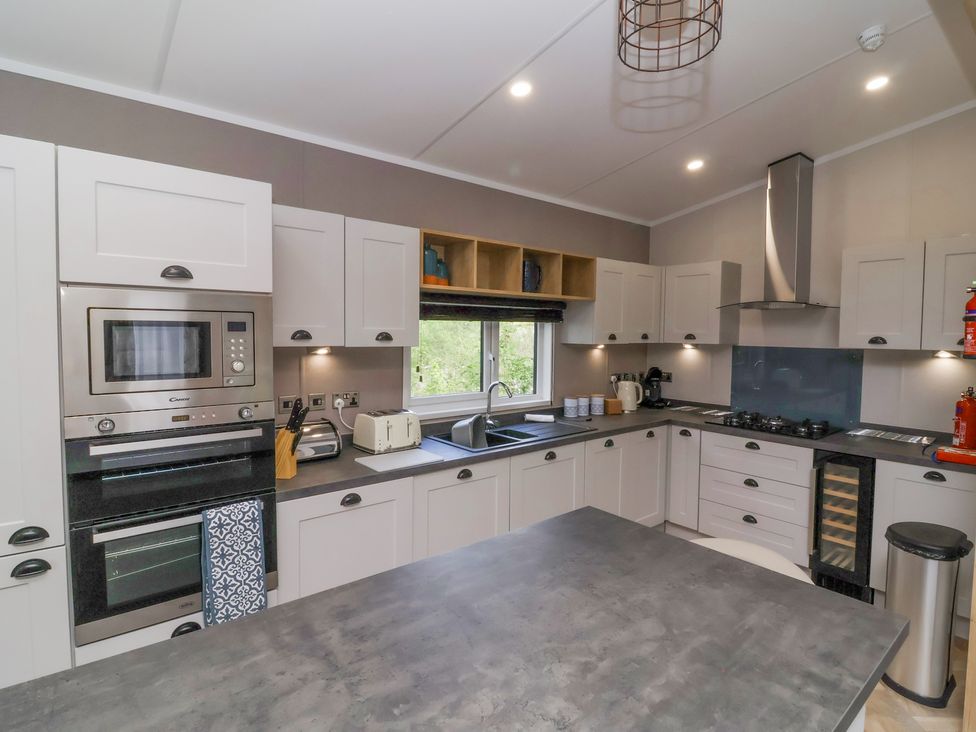 16 Manleigh Park - Devon - 1174031 - thumbnail photo 8