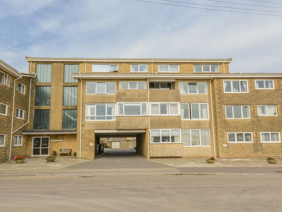 An apartment building with multiple floors at Flat 13, Chesil House in Bridport