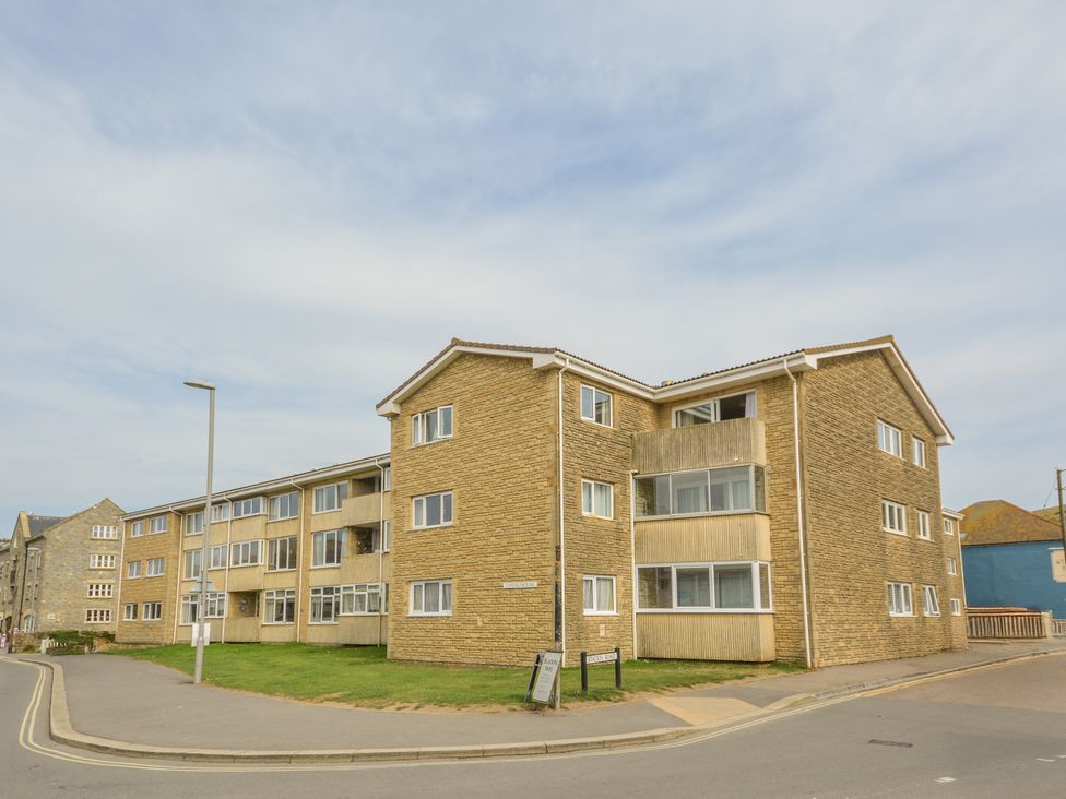 An apartment building on the street at Flat 13, Chesil House Bridport