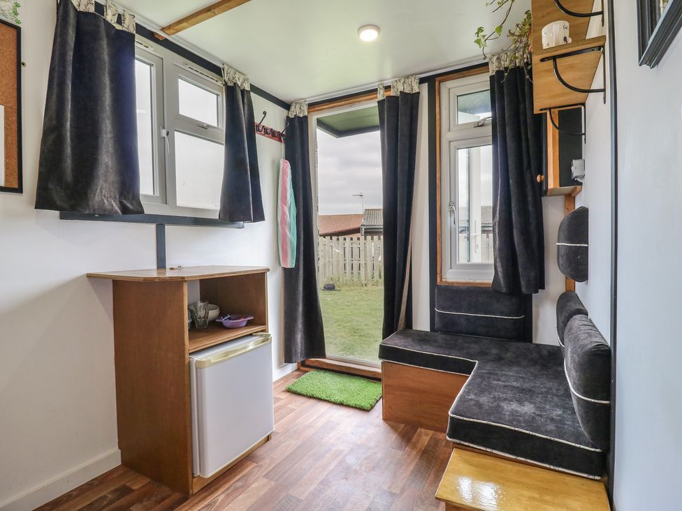 Bluebelle (Cow Shed 5) - Suffolk & Essex - 1174330 - thumbnail photo 4
