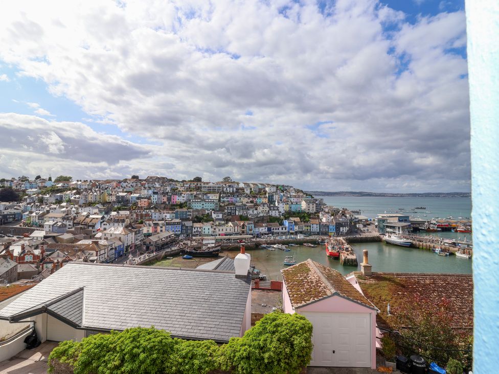 A view of houses and boats in a harbor at 45 North View Brixham