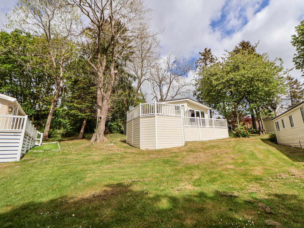 155 Woodland Hall (Lyons) - North Wales - 1174414 - thumbnail photo 2