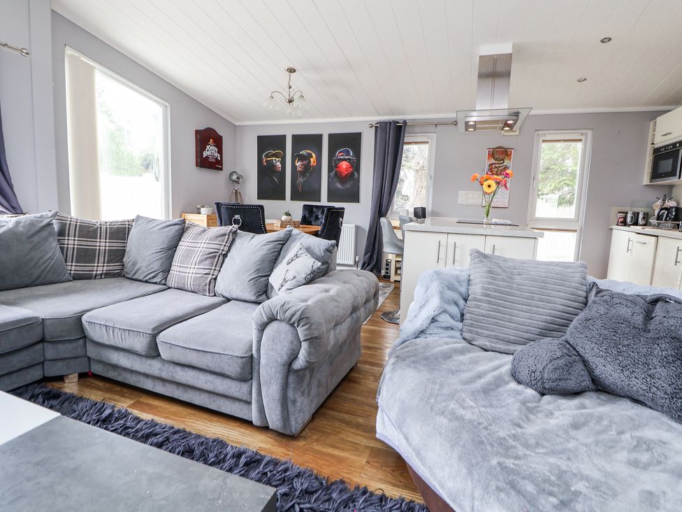 155 Woodland Hall (Lyons) - North Wales - 1174414 - thumbnail photo 5