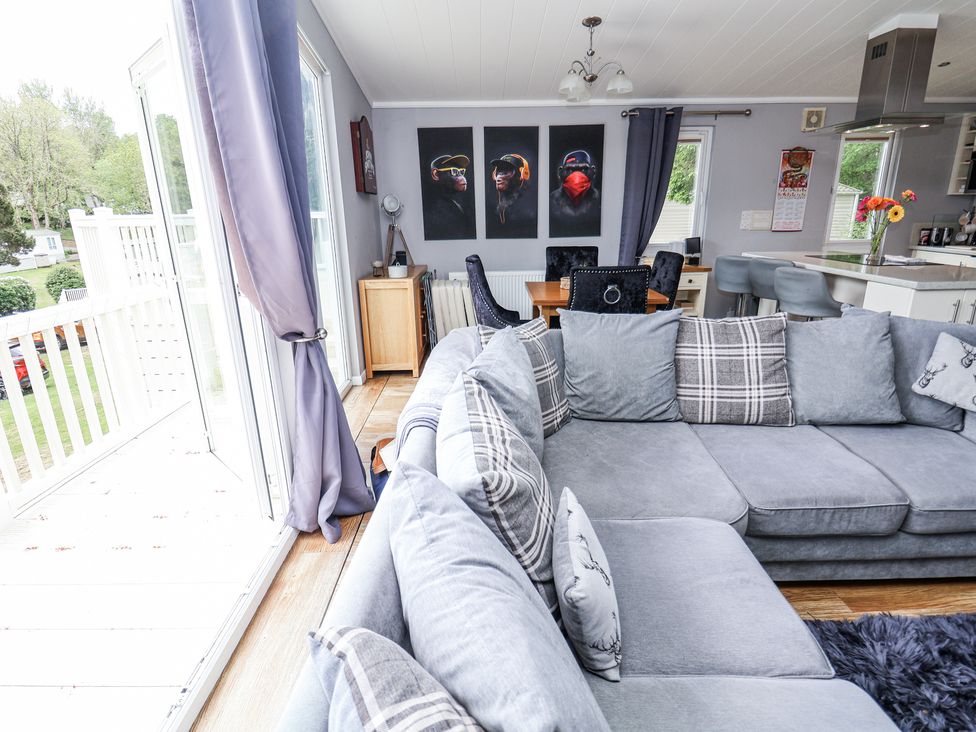 155 Woodland Hall (Lyons) - North Wales - 1174414 - thumbnail photo 6