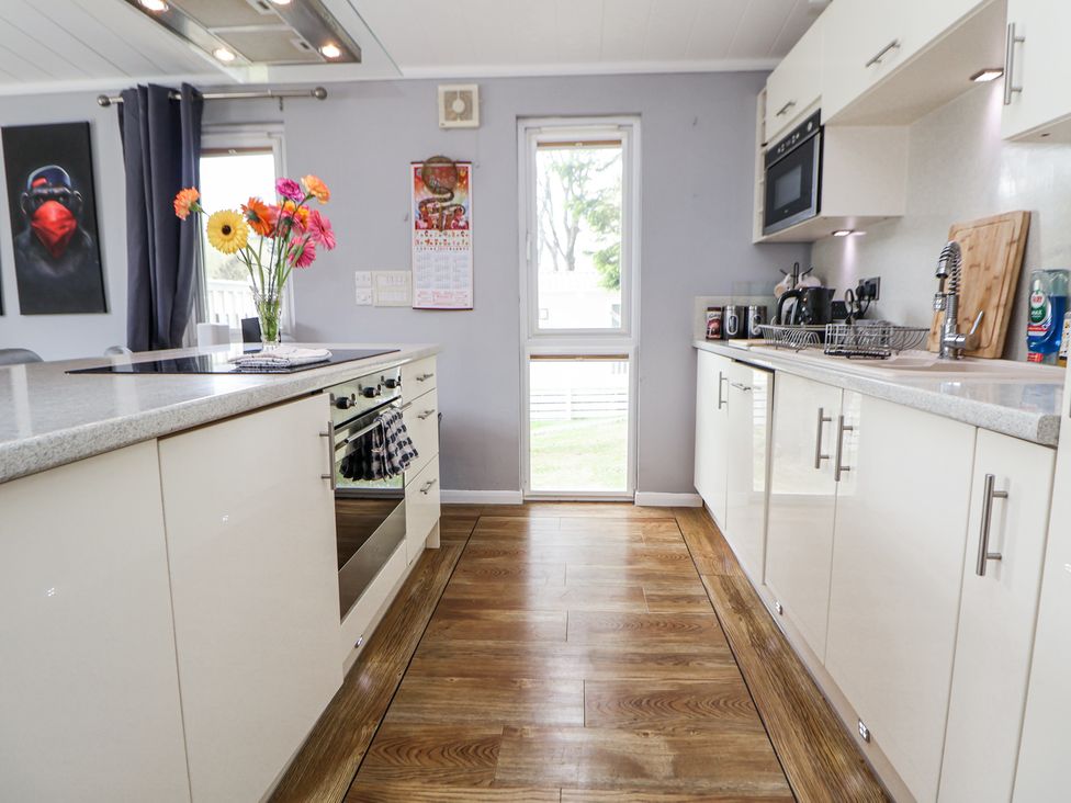 155 Woodland Hall (Lyons) - North Wales - 1174414 - thumbnail photo 10