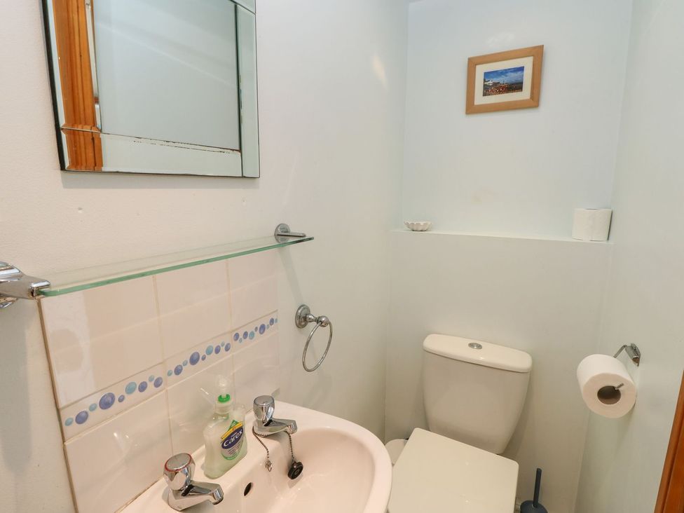 Fisherman's Cottage - Isle of Wight & Hampshire - 1174468 - thumbnail photo 14