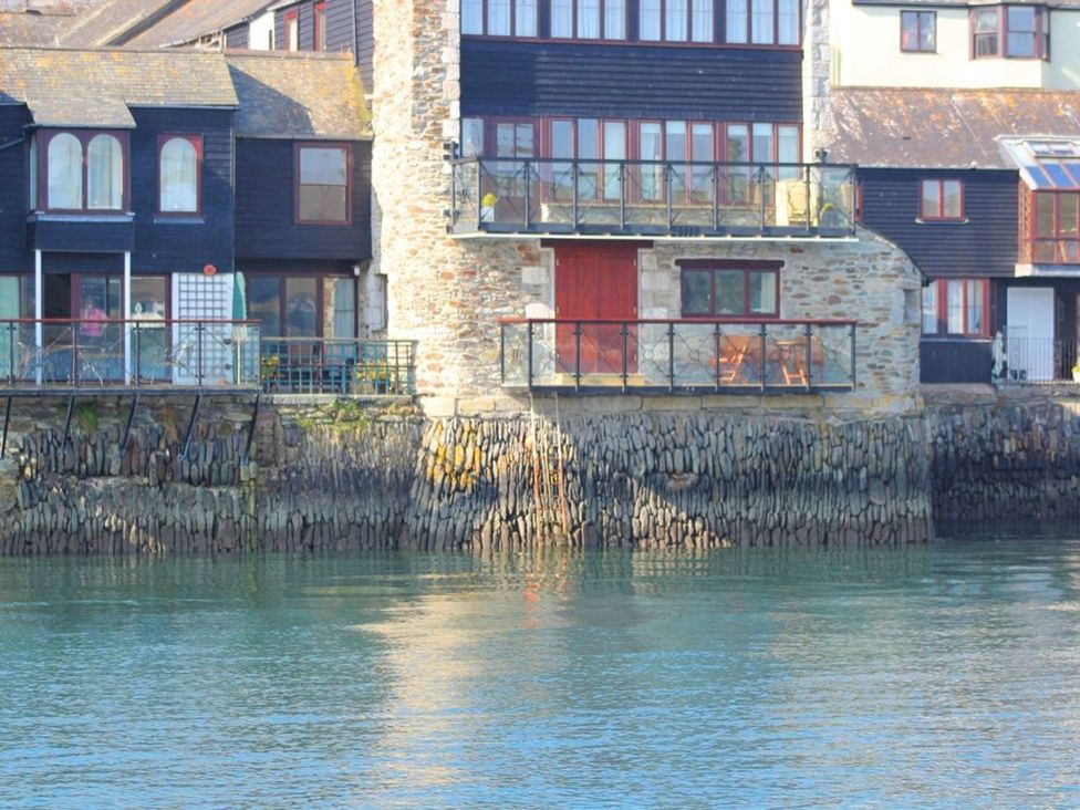 Tobys Quay - Cornwall - 1174663 - thumbnail photo 2