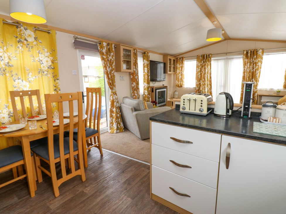 Cate’s Cozy Cabin - Lake District - 1174838 - thumbnail photo 9